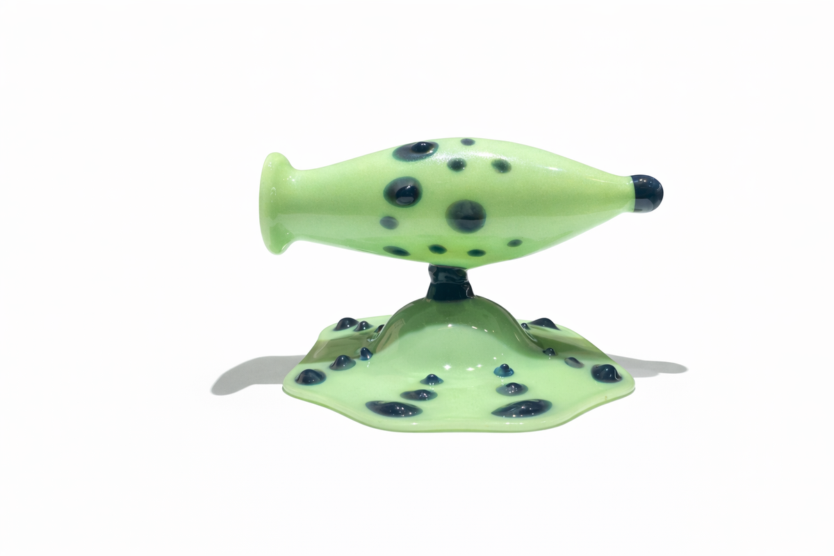 Dot Dot Bud Wall Vases - Glamping Light Green with Green Dots