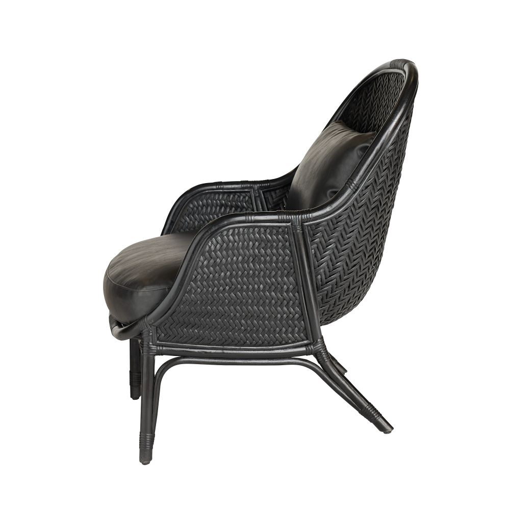 Studio Noir Chair