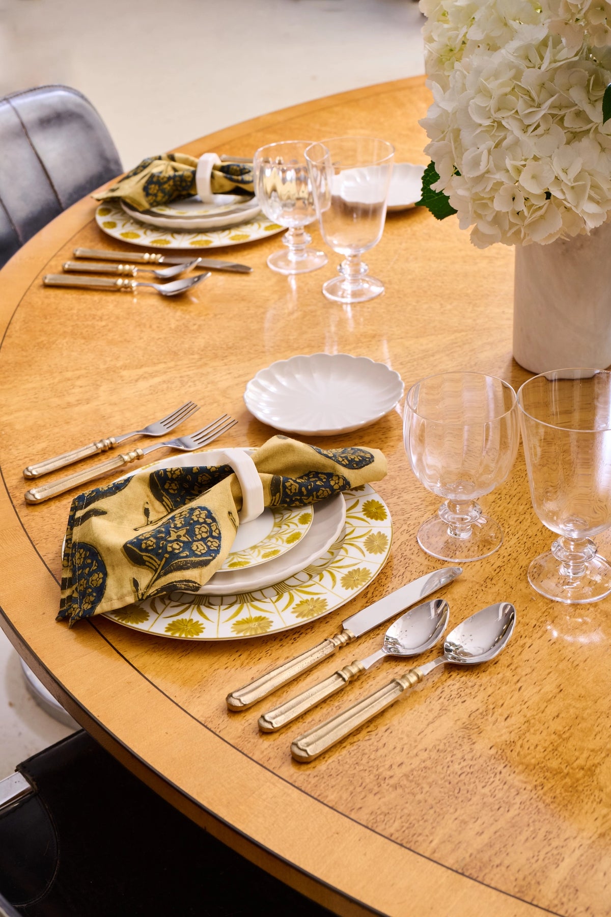 5 Piece Silverware Set - Tuscan Brass