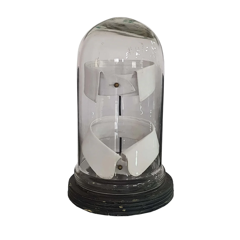 Opening Night Collar Cloche