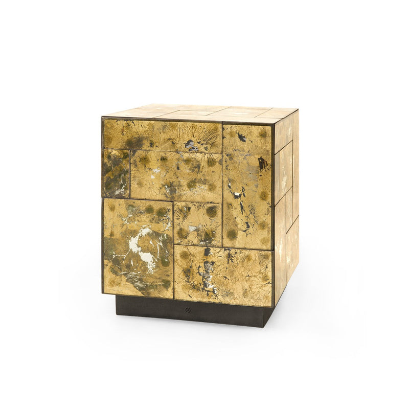 The Spotlight Cube