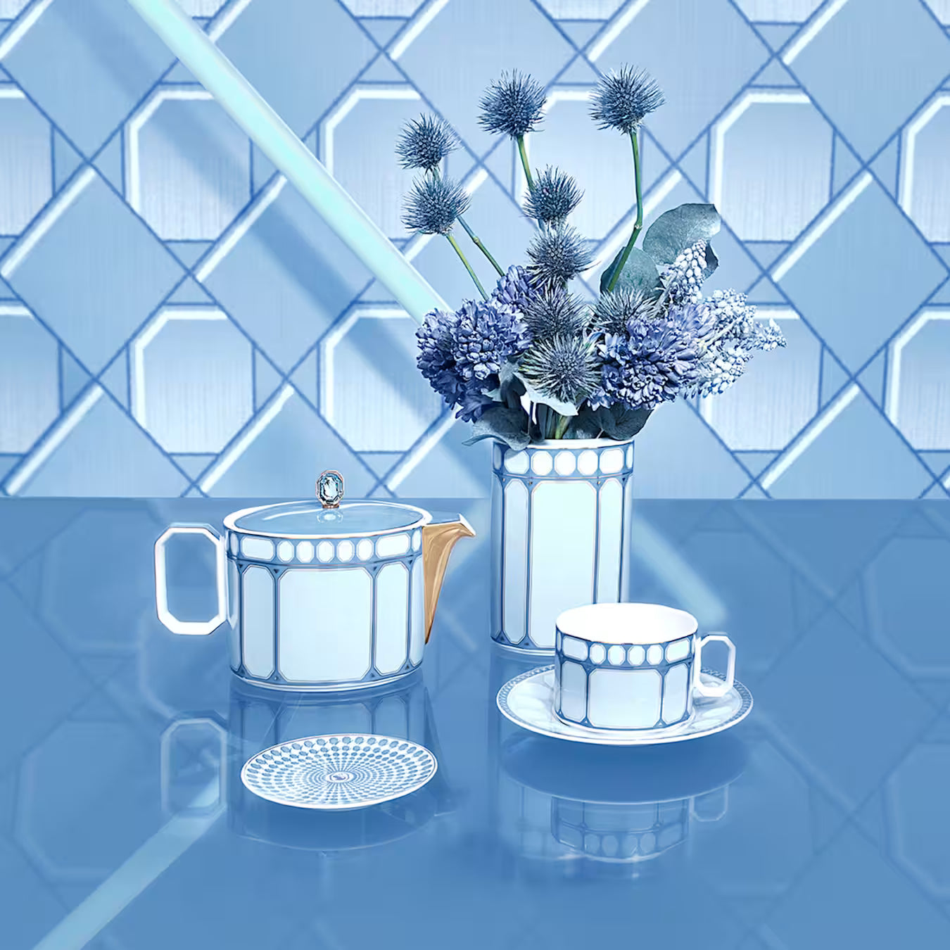 Swarovski Signum teacup with saucer Blue