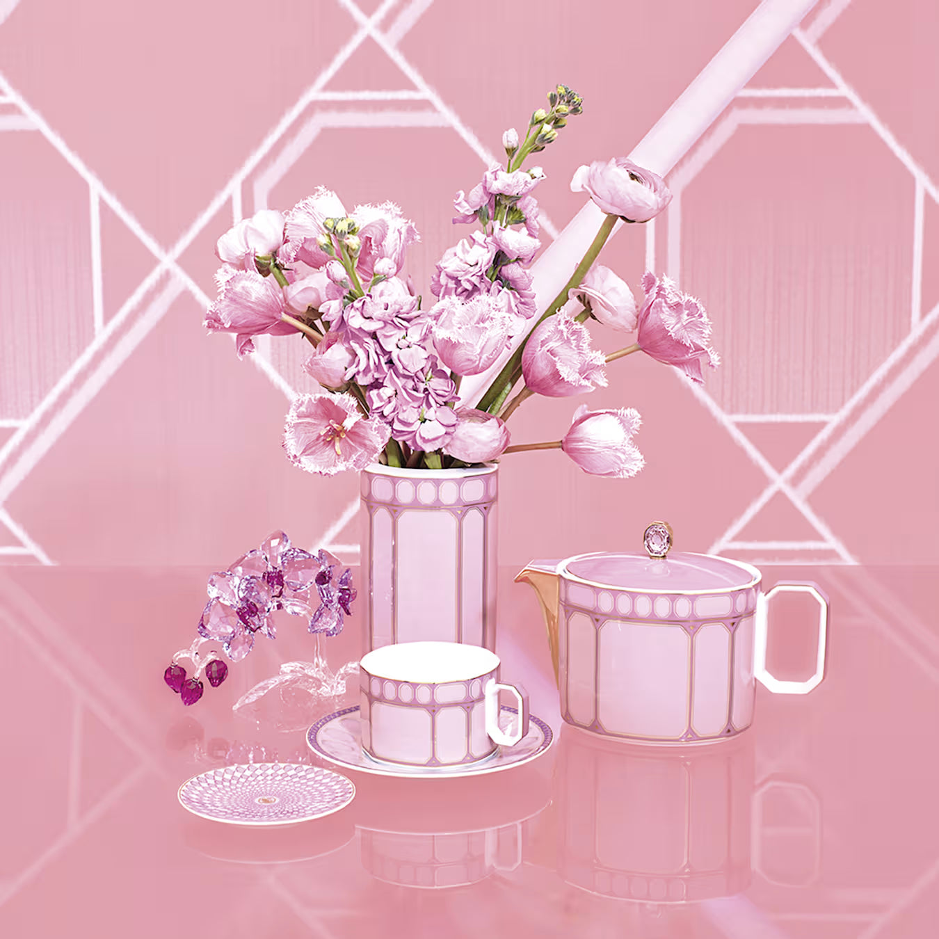 Swarovski Signum teacup with saucer Pink